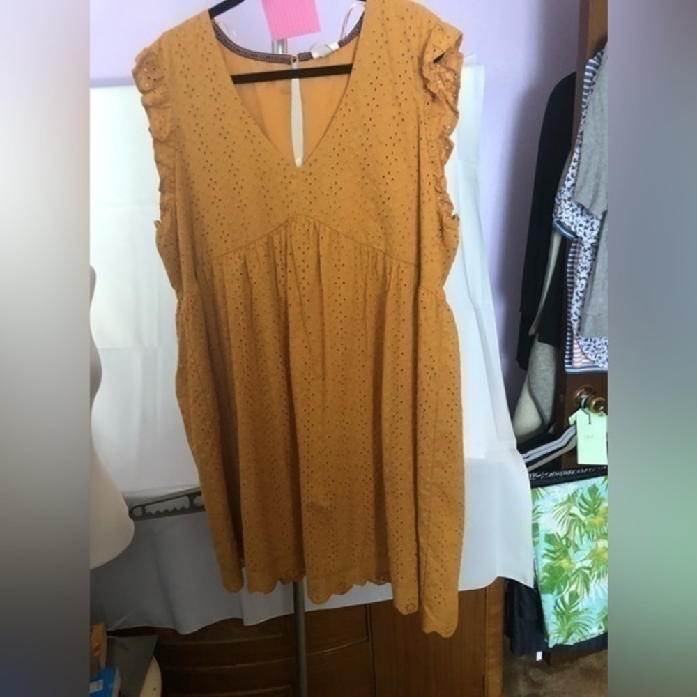 179 Knox Rose, Mustard color Eyelet Dress.  Size XXL, NWT